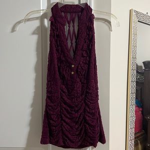 Laced rushes v-neck tank top with knotted back